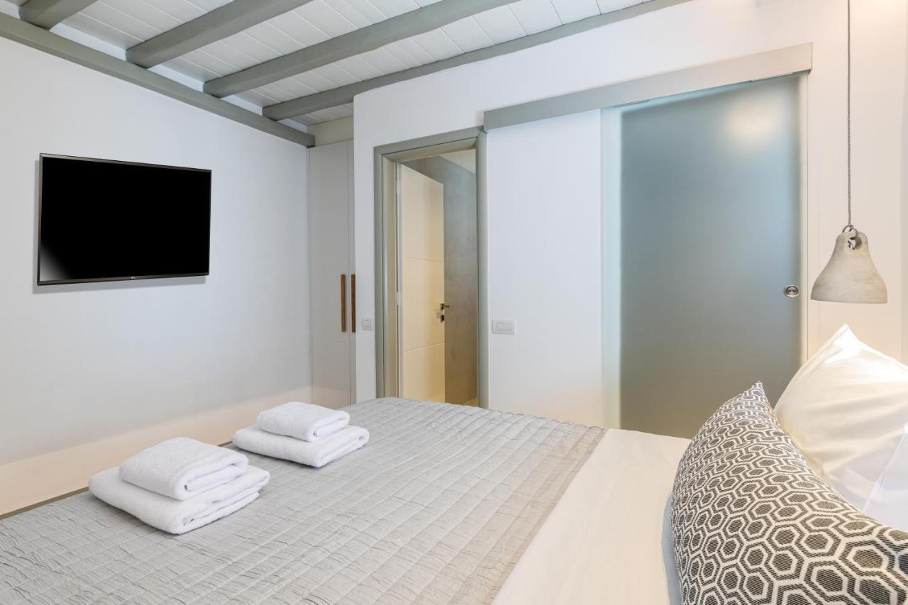 Villa In Mykonos - 6 Bedroom - 1Km From Mykonos Town - Infinity Pool - Sunset View エクステリア 写真